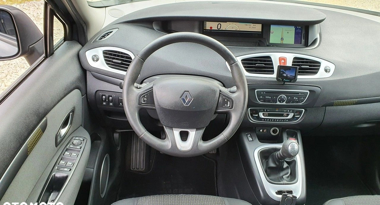 Renault Scenic cena 18700 przebieg: 196142, rok produkcji 2010 z Puławy małe 781